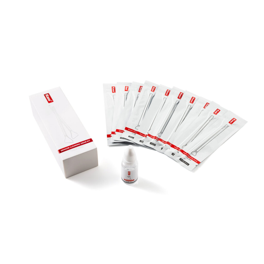 KASE KIT 12 SWAB PER PULIZIA SENSORE FULL FRAME + LIQUIDO 15 ML