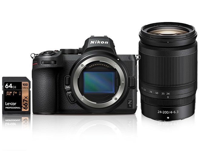 NIKON Z5 + 24-200 F/4-6.3 VR + SD 64GB Lexar 667X Pro (GARANZIA NITAL 4 ANNI)