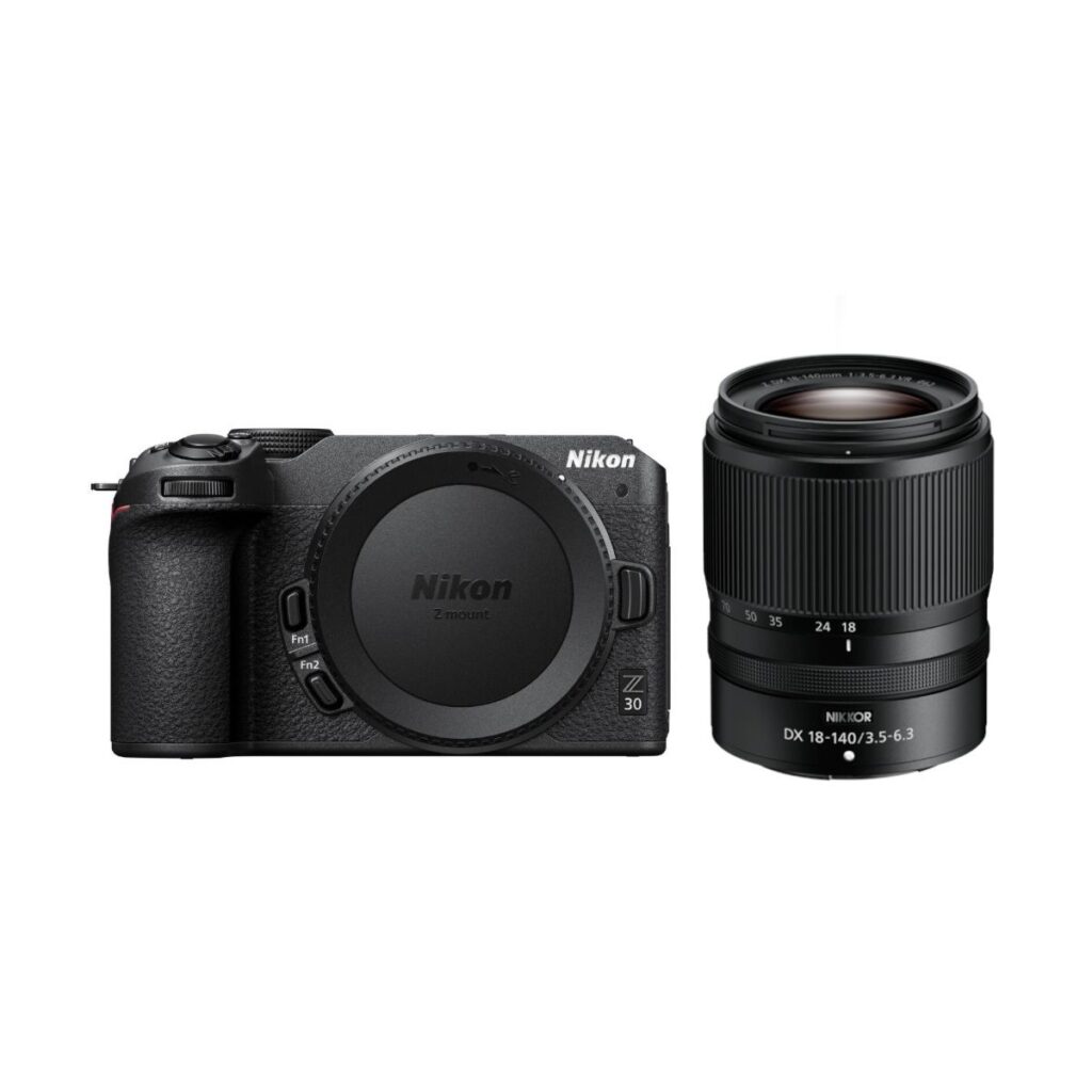 NIKON Z30 + Z DX 18-140 VR + SD 64GB