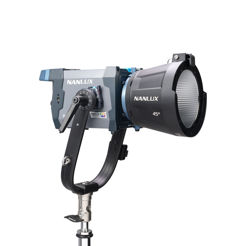NANLUX - EVOKE 150C LED FULL-COLOR SPOT LIGHT
