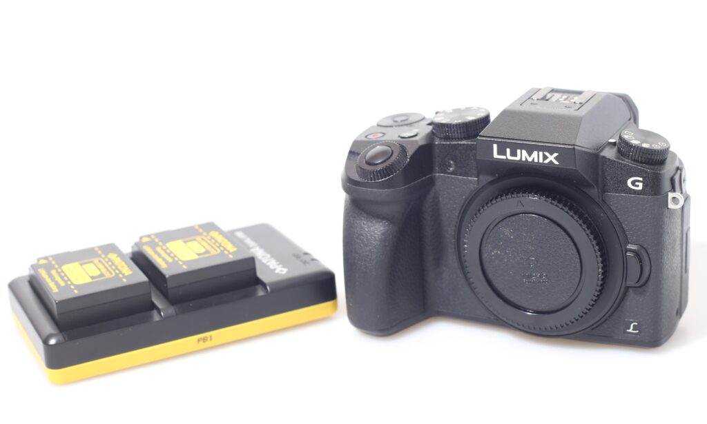 FOTOCAMERA DIGITALE MIRRORLESS PANASONIC G7. CORPO.