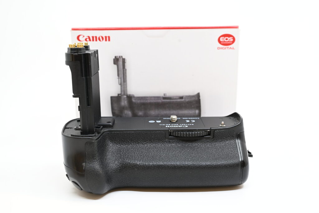BATTERY GRIP CANON	BG-E11