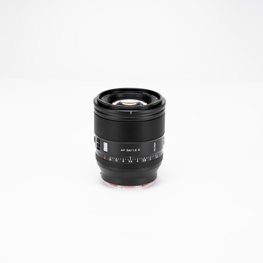 VILTROX OBIETTIVO 56MM F1.2 PRO E SONY APS-C