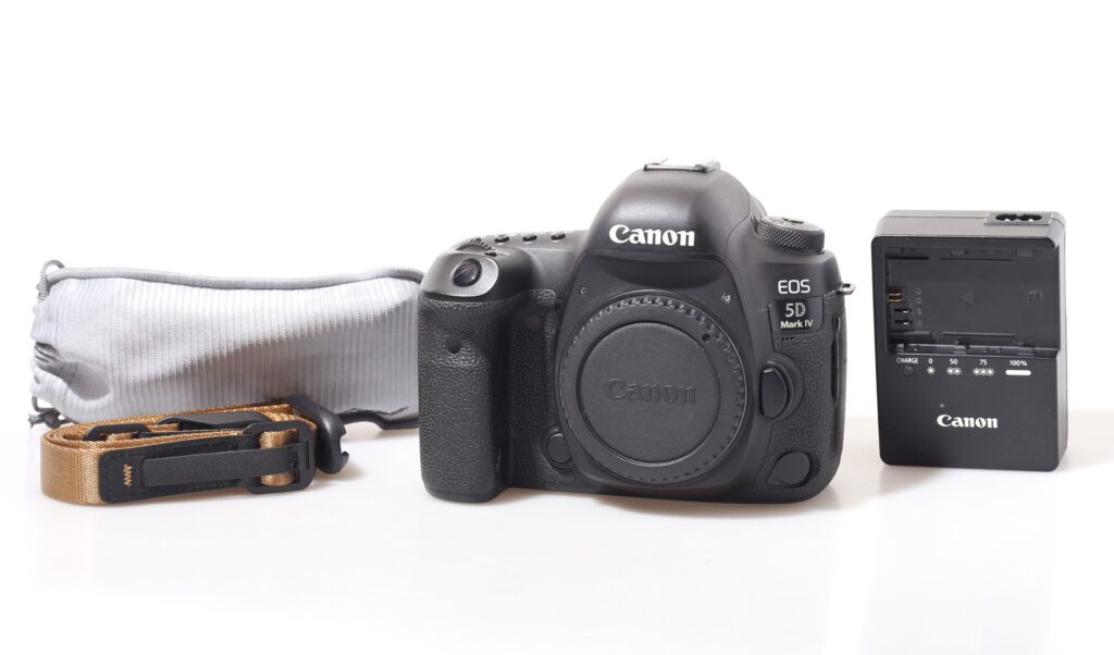 FOTOCAMERA DIGITALE REFLEX FF CANON EOS 5D MK 4. CORPO.