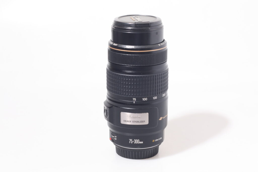 OBIETTIVO CANON EF 75-300 MM F/4-5.6 IS USM.