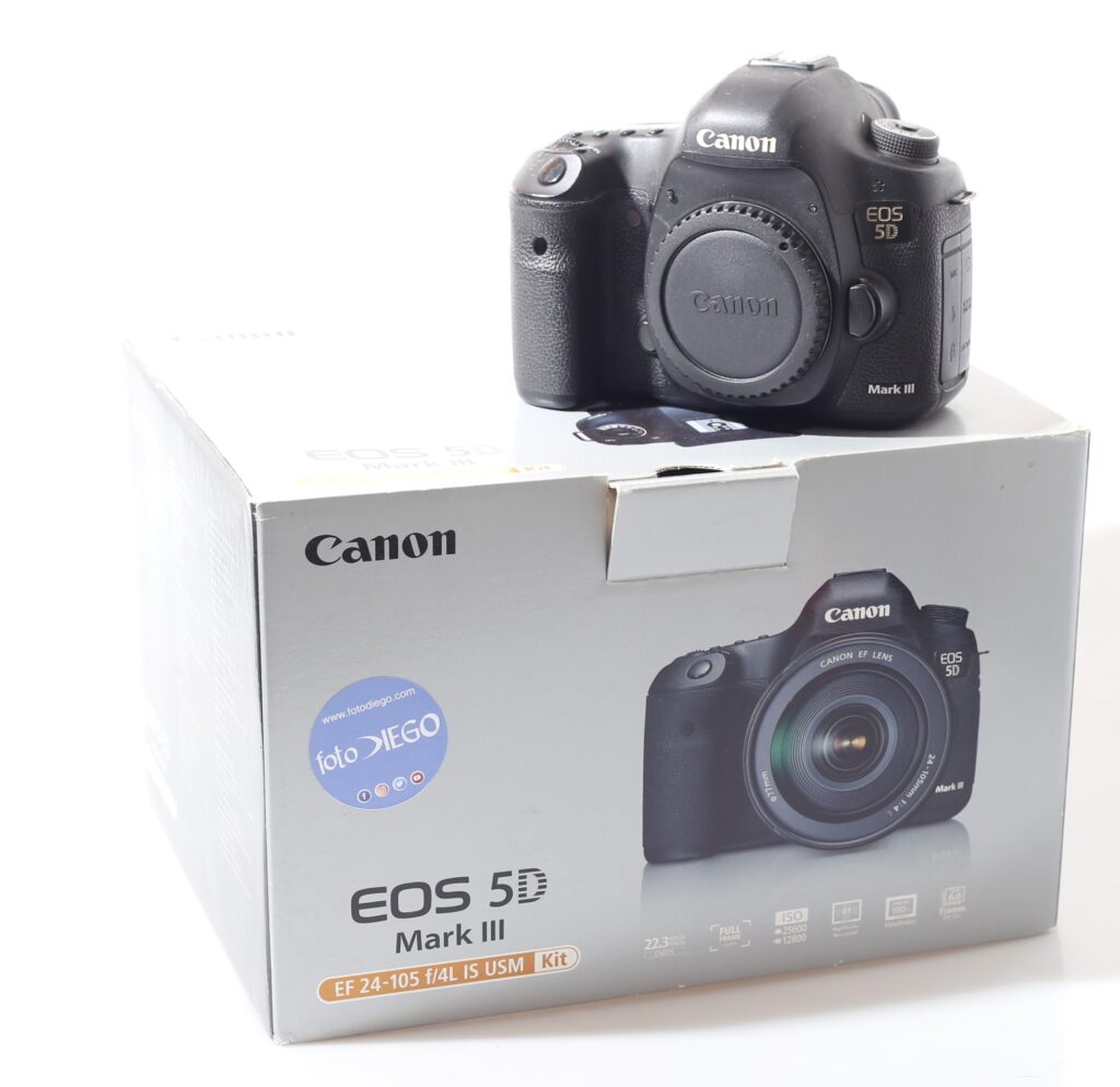 FOTOCAMERA DIGITALE REFLEX FF CANON EOS 5D MK 3. CORPO.