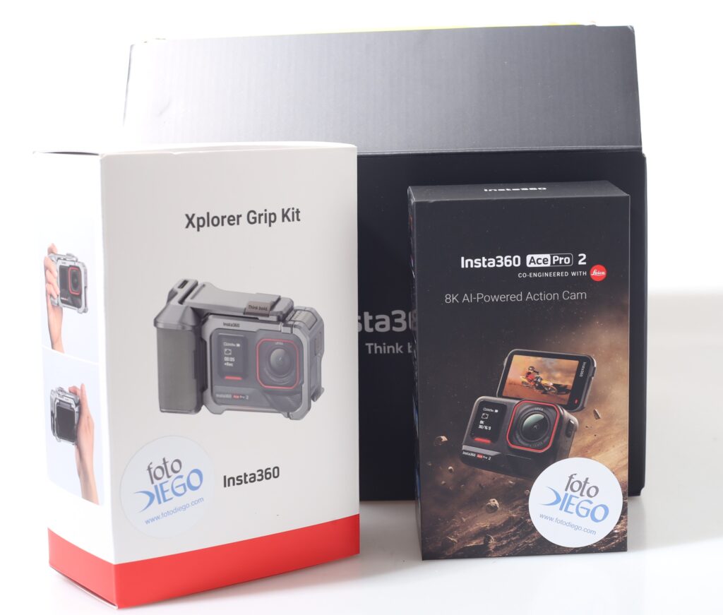 INSTA 360 ACE PRO 2 XPLORER BUNDLE.