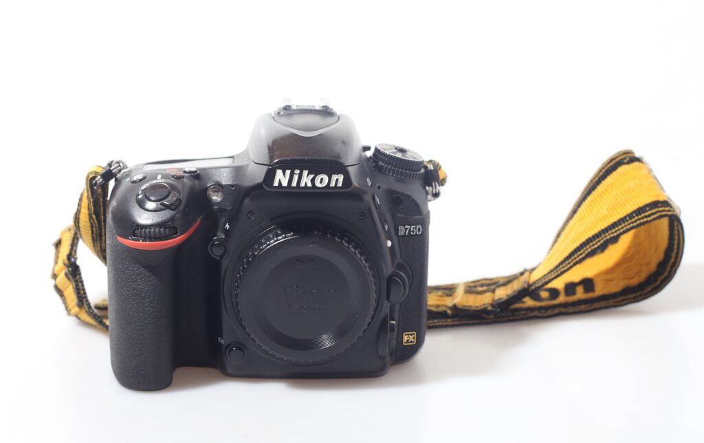 FOTOCAMERA DIGITALE REFLEX FF NIKON D750. CORPO.