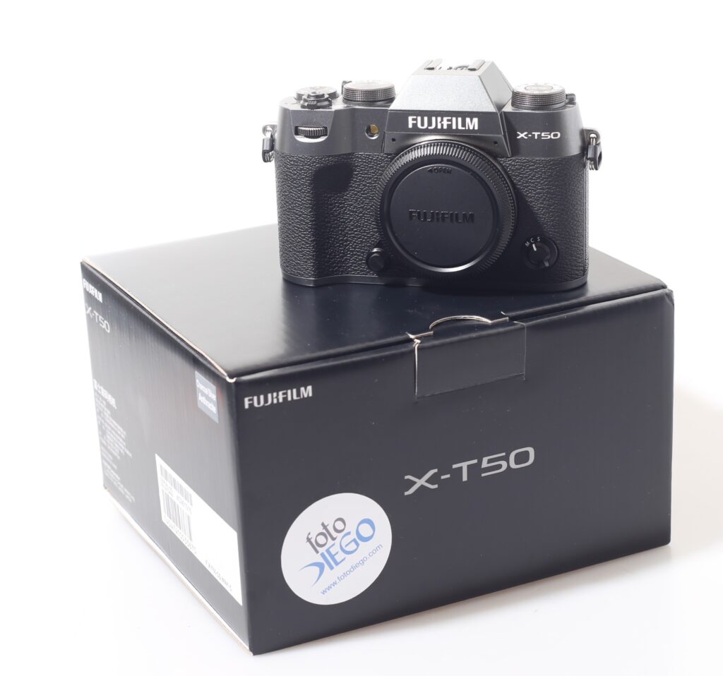 FOTOCAMERA DIGITALE MIRRORLESS FUJI X-T50. CORPO.