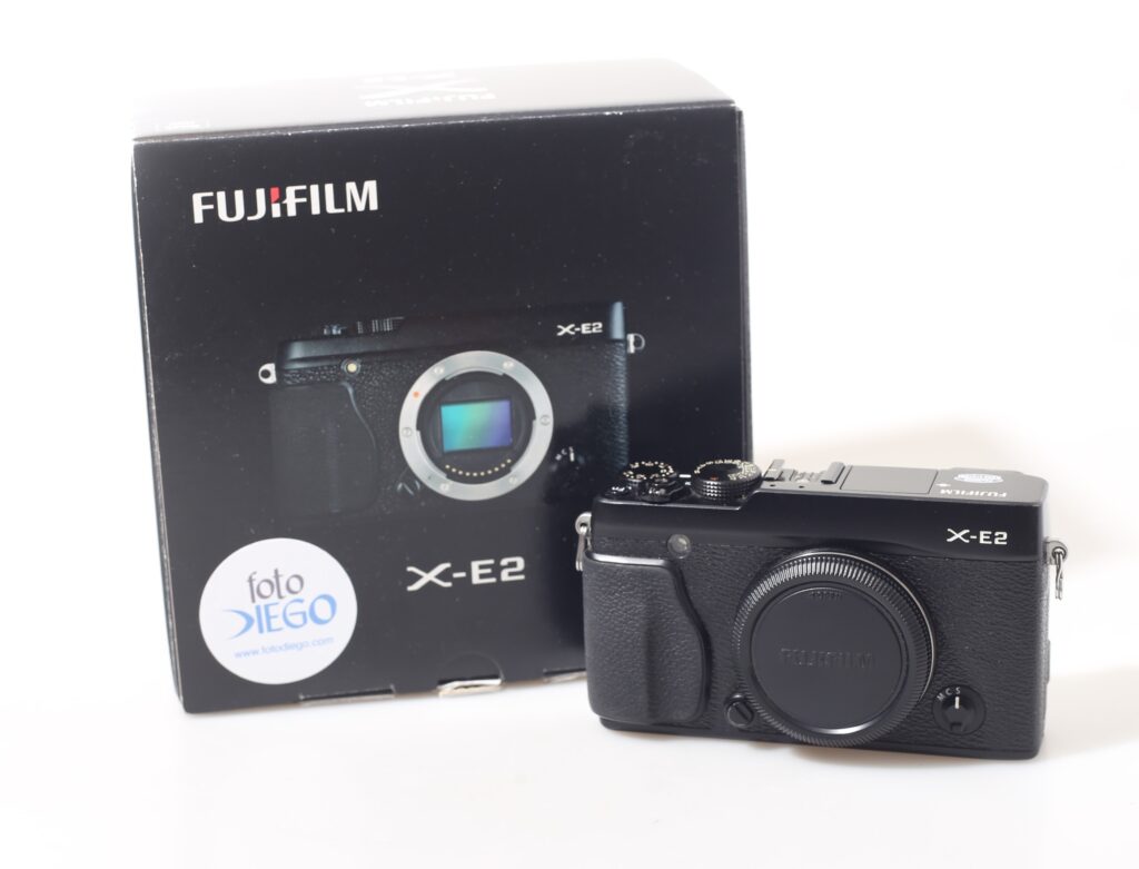 FOTOCAMERA DIGITALE MIRRORLESS FUJI X-E2. CORPO.