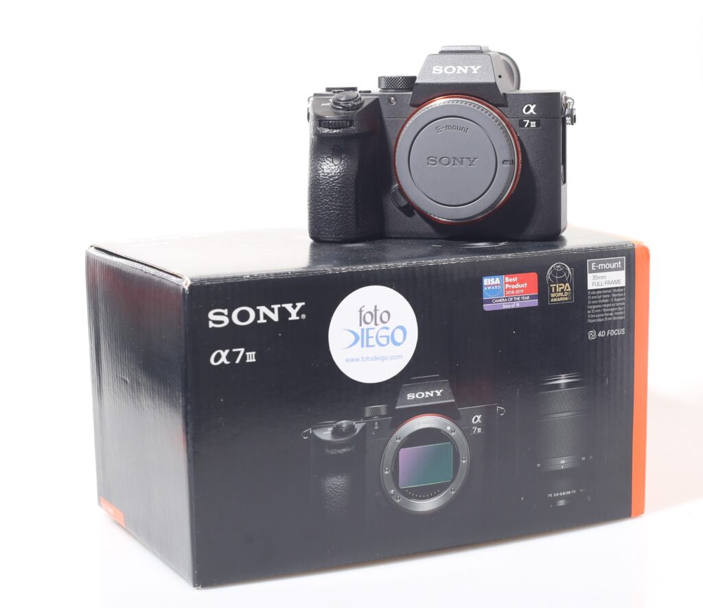 FOTOCAMERA DIGITALE MIRRORLESS FF SONY A7 3. CORPO.