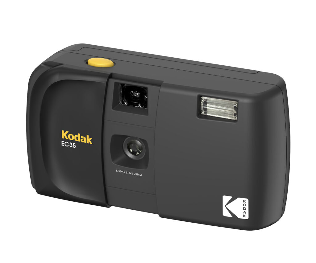 Kodak EC35 Midnight black – Fotocamera Analogica 35mm Riutilizzabile con Obiettivo 25mm e Flash