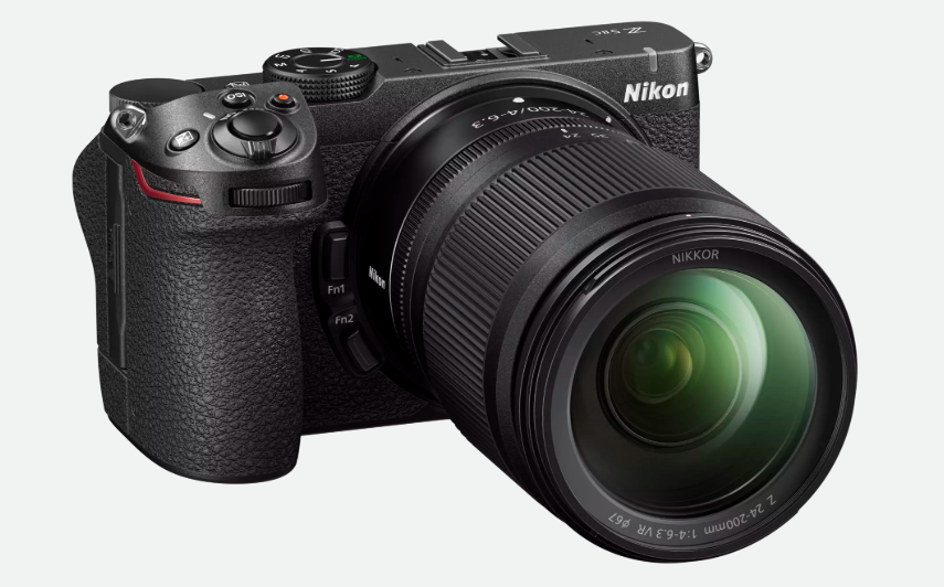 Nikon Z5IIc + Z 24-200 f/4-6.3 VR + SDXC 128GB