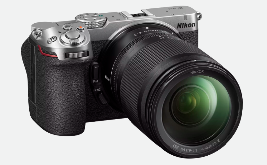 Nikon Z5IIc Silver + Z 24-200 VR + SDXC 128GB