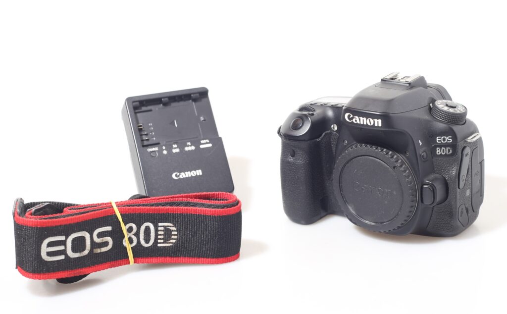 FOTOCAMERA DIGITALE REFLEX CANON EOS 80D. CORPO.