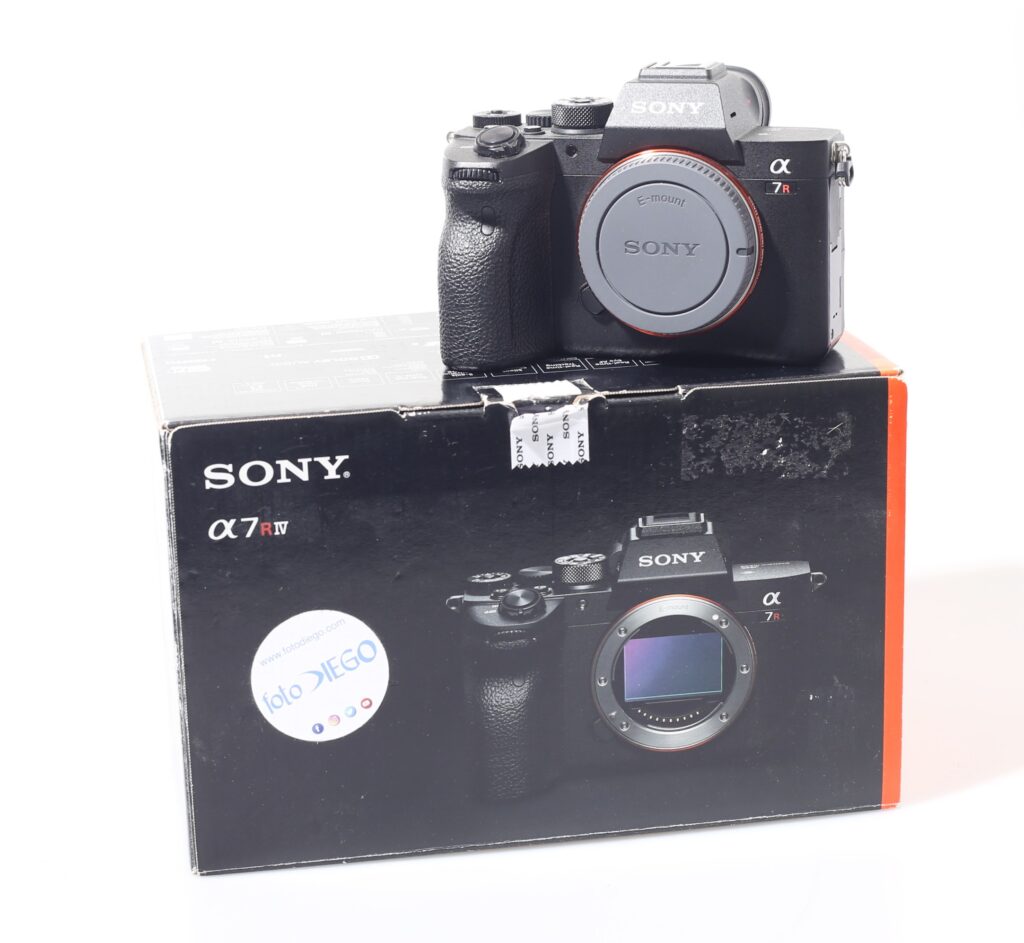 FOTOCAMERA DIGITALE MIRRORLESS FF SONY A7R 4. CORPO.