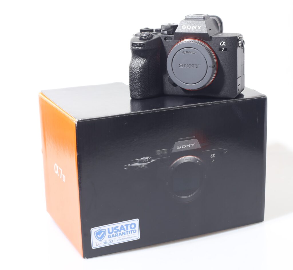 FOTOCAMERA DIGITALE MIRRORLESS FF SONY A7 4. CORPO.