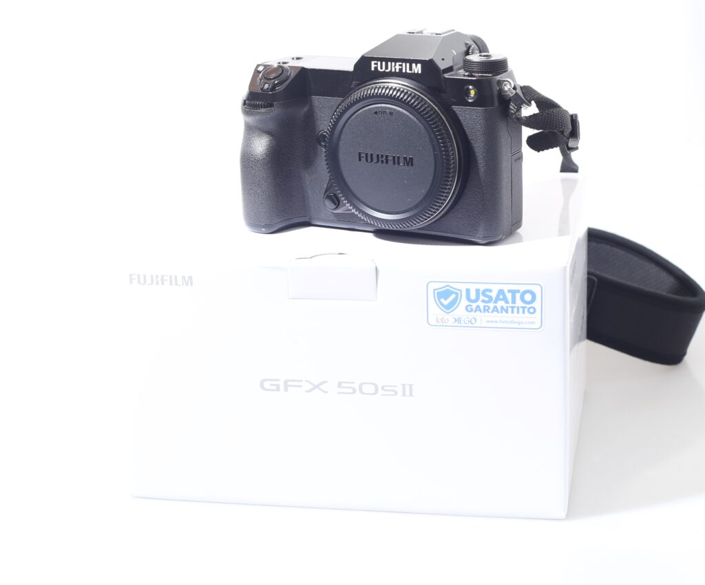 FOTOCAMERA DIGITALE MEDIO FORMATO FUJI GFX 50S 2. CORPO.